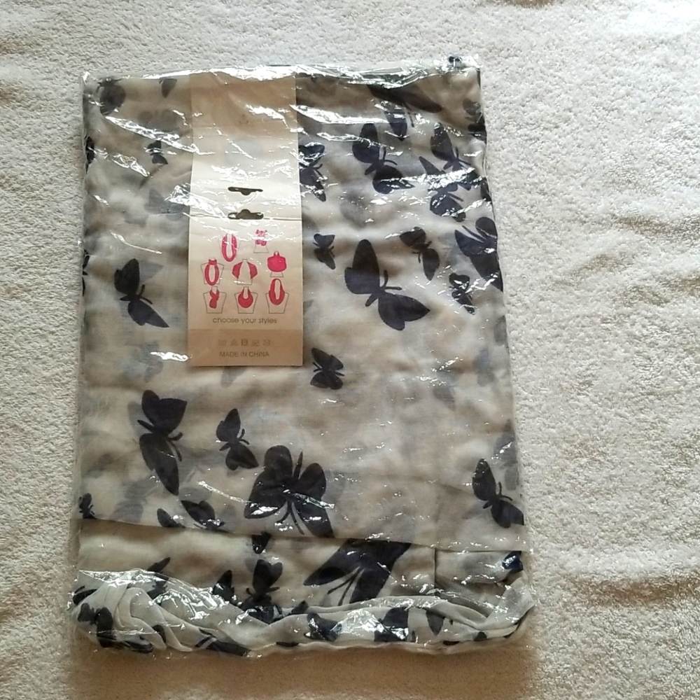 ❣❣  NWOT Infinity Circular Scarf